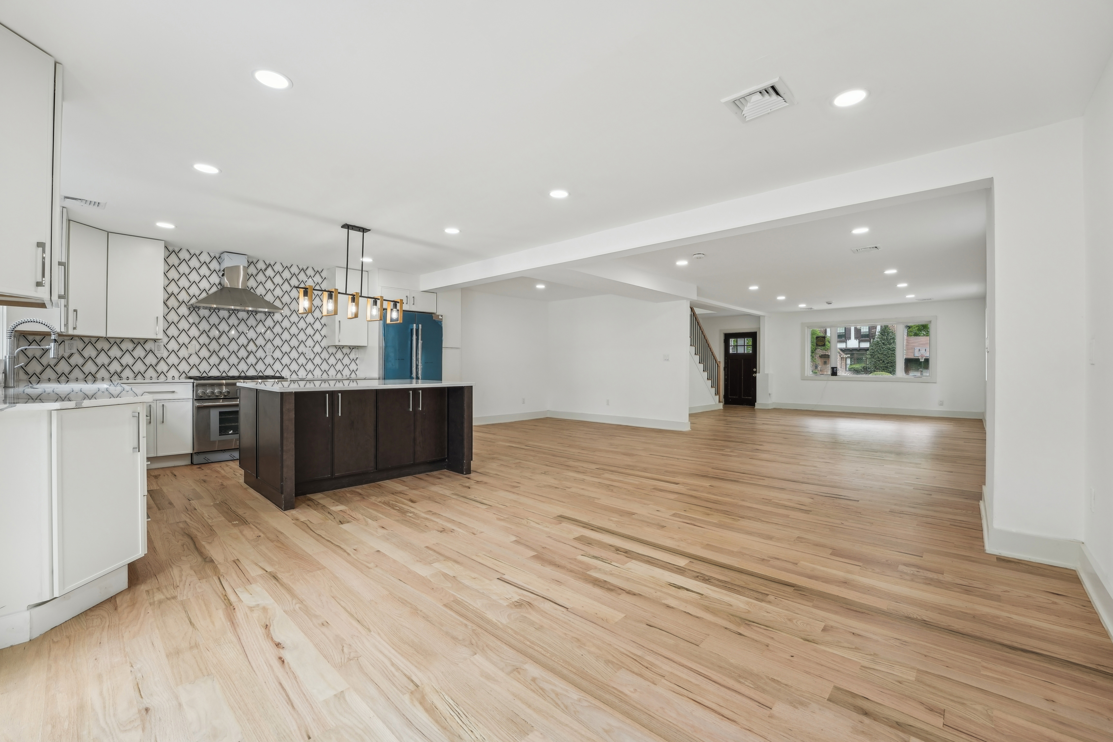 25 Sterling Drive Livingston NJ kitchen photo 12